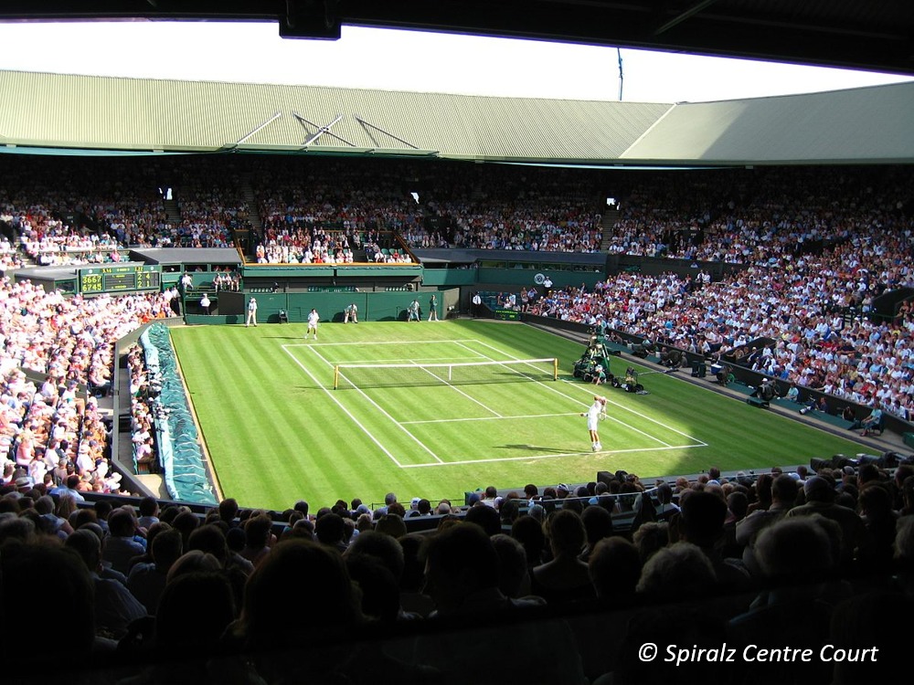 Picture of a full Centre Court