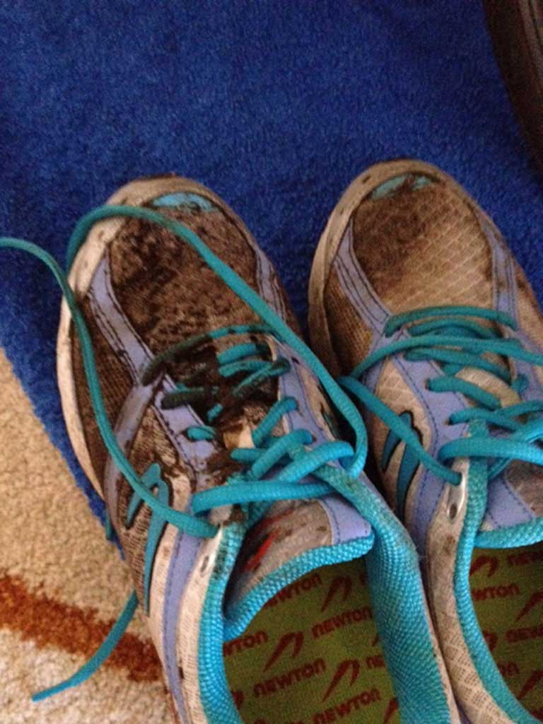 Vicky Frosdick muddy trainers